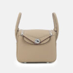 Frauen Top-Grain Leder Kissen Schulter Handtasche In Silber Hardware