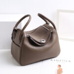 Frauen Top-Grain Leder Kissen Schulter Handtasche In Silber Hardware
