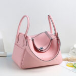 Frauen Top-Grain Leder Kissen Schulter Handtasche In Silber Hardware