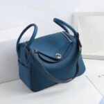Frauen Top-Grain Leder Kissen Schulter Handtasche In Silber Hardware