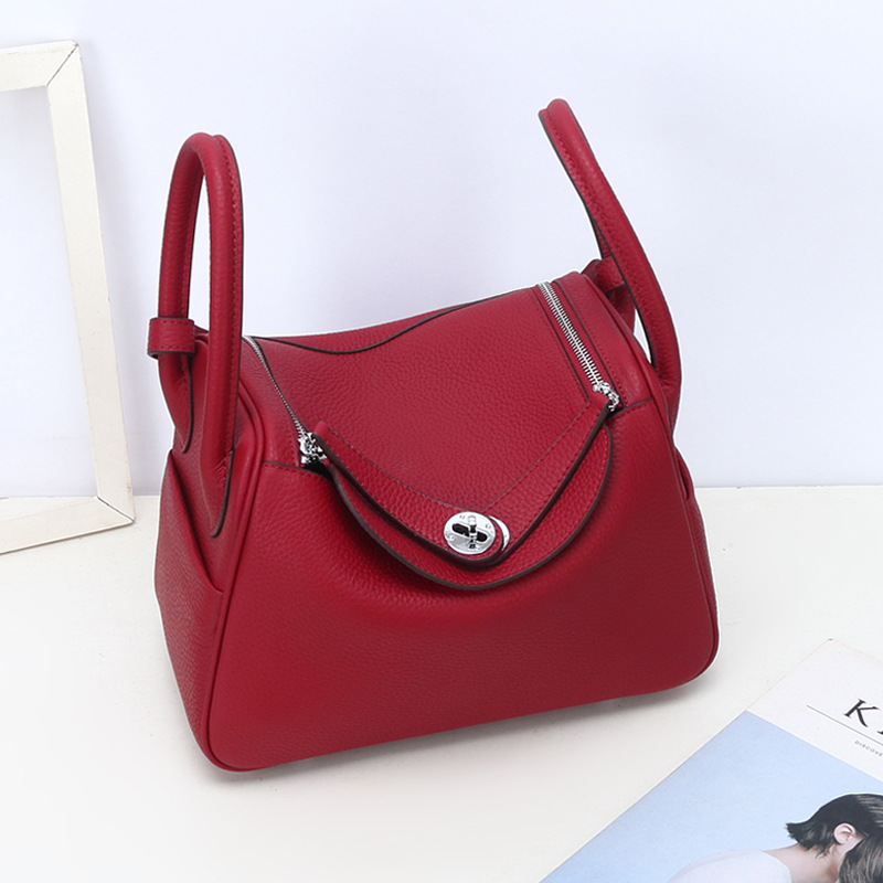 Frauen Top-Grain Leder Kissen Schulter Handtasche In Silber Hardware