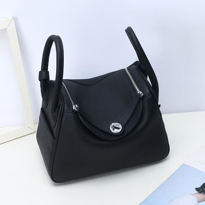 Frauen Top-Grain Leder Kissen Schulter Handtasche In Silber Hardware