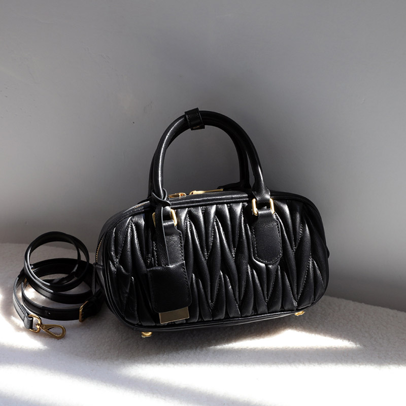 Women's Vintage Lambskin Leather Pleated Bowling Handbag