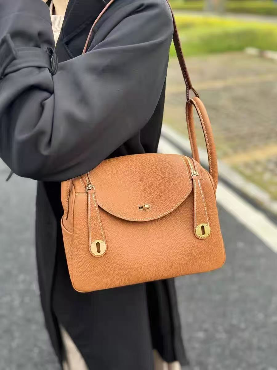 Sac à main en cuir véritable avec fermeture à glissière et bandoulière pour femmes photo review