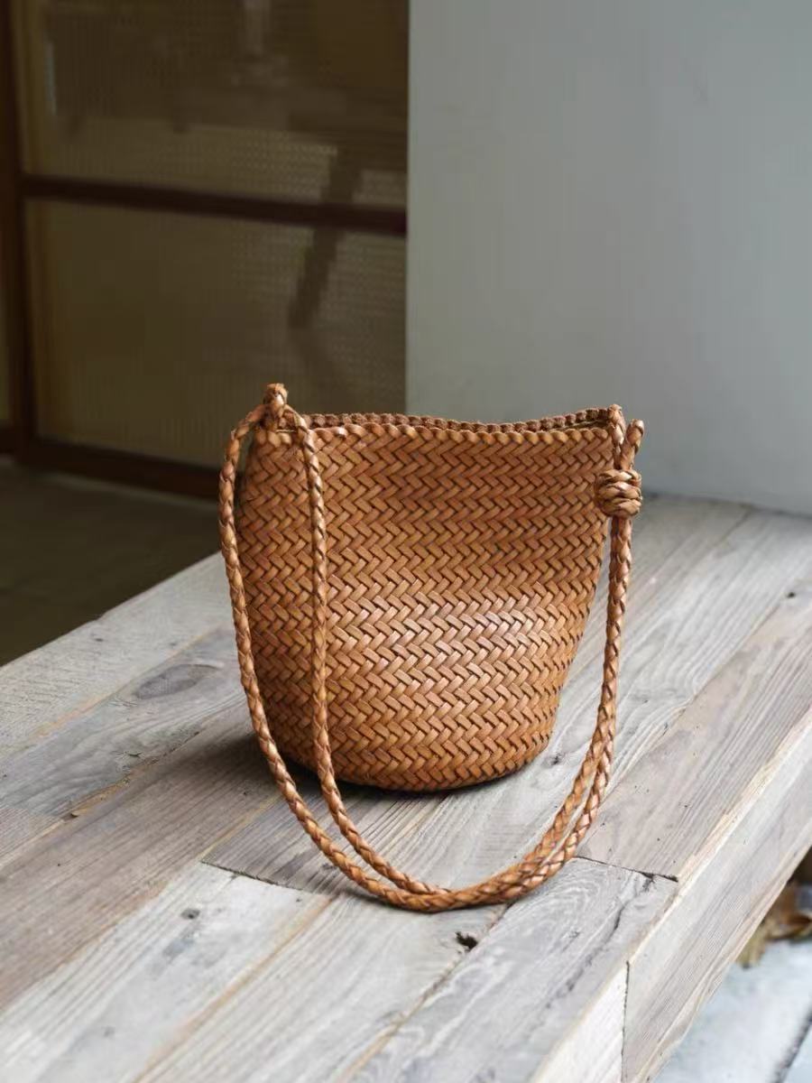 Women's Minimalist Woven Top-Grain Leather Crossbody Shoulder Bucket Bag photo review