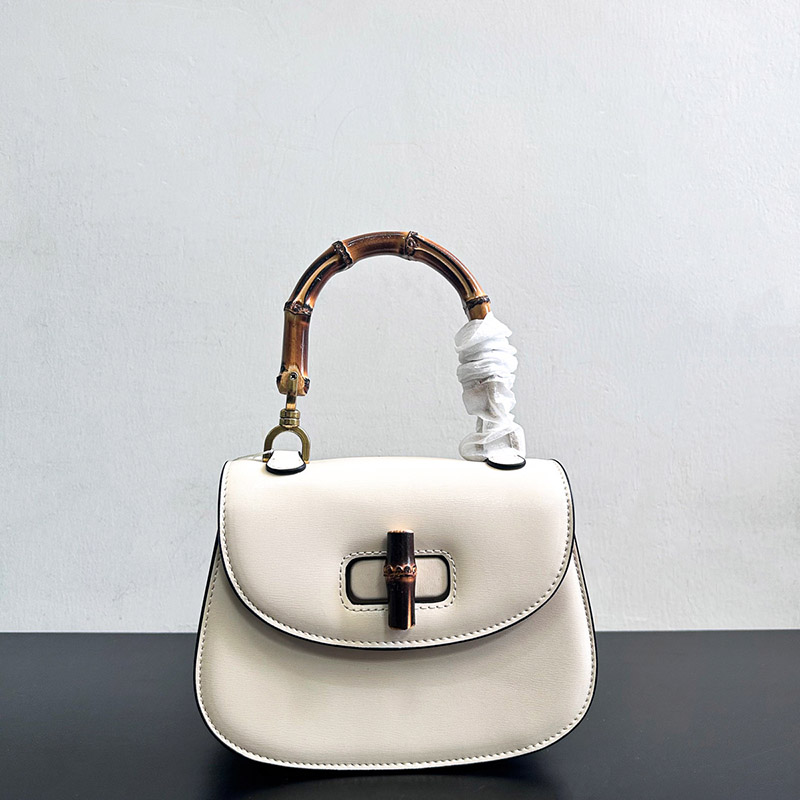 Women's Bamboo Handle Saddle Bag