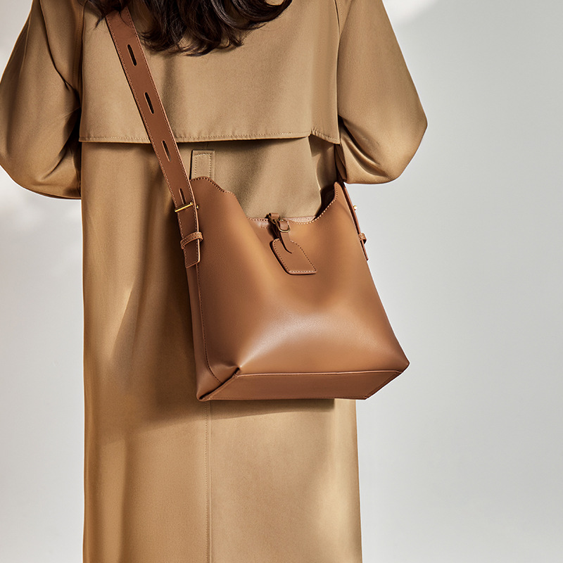 Women's Minimalist Split Leather Shoulder Bucket Bag