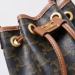 Women's Vintage Split Leather Printed Drawstring Bucket Bag In Gold Hardware