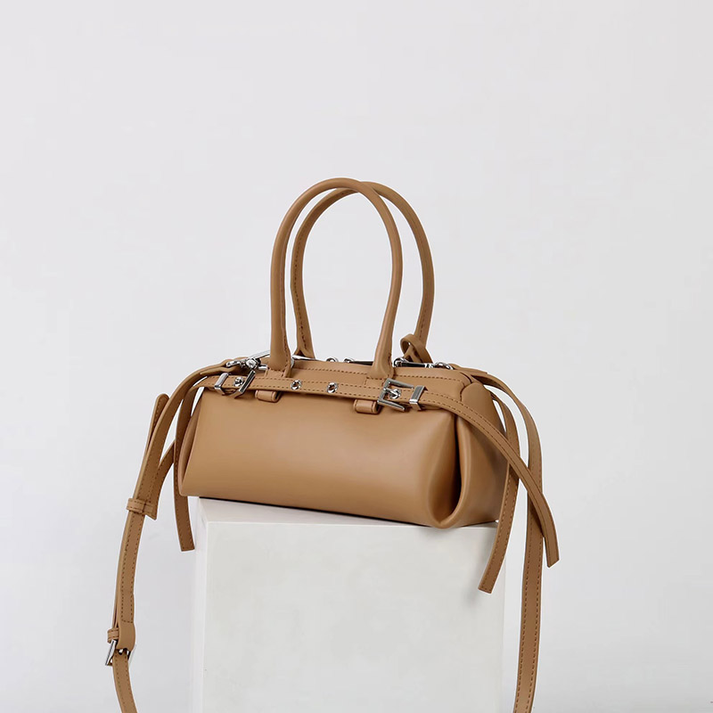 Women's Vintage Split Leather Baguette Handbag In Silver Hardware