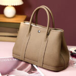 Sac à main vintage en cuir de grain supérieur pour femmes