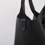 Sac à main vintage à bandoulière en cuir de grain supérieur et texture litchi pour femmes