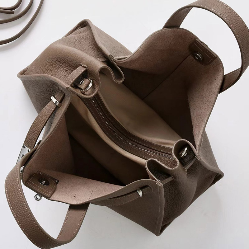 Women's Vintage Top Grain Leather Shoulder Tote Bag In Silver Hardware