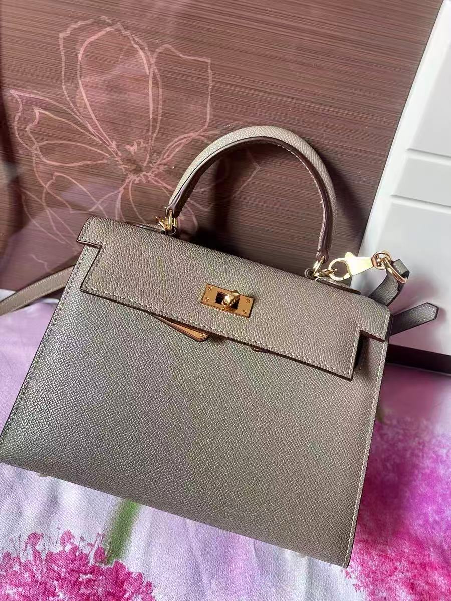 Sac à main en cuir Epsom pour femmes, quincaillerie dorée photo review