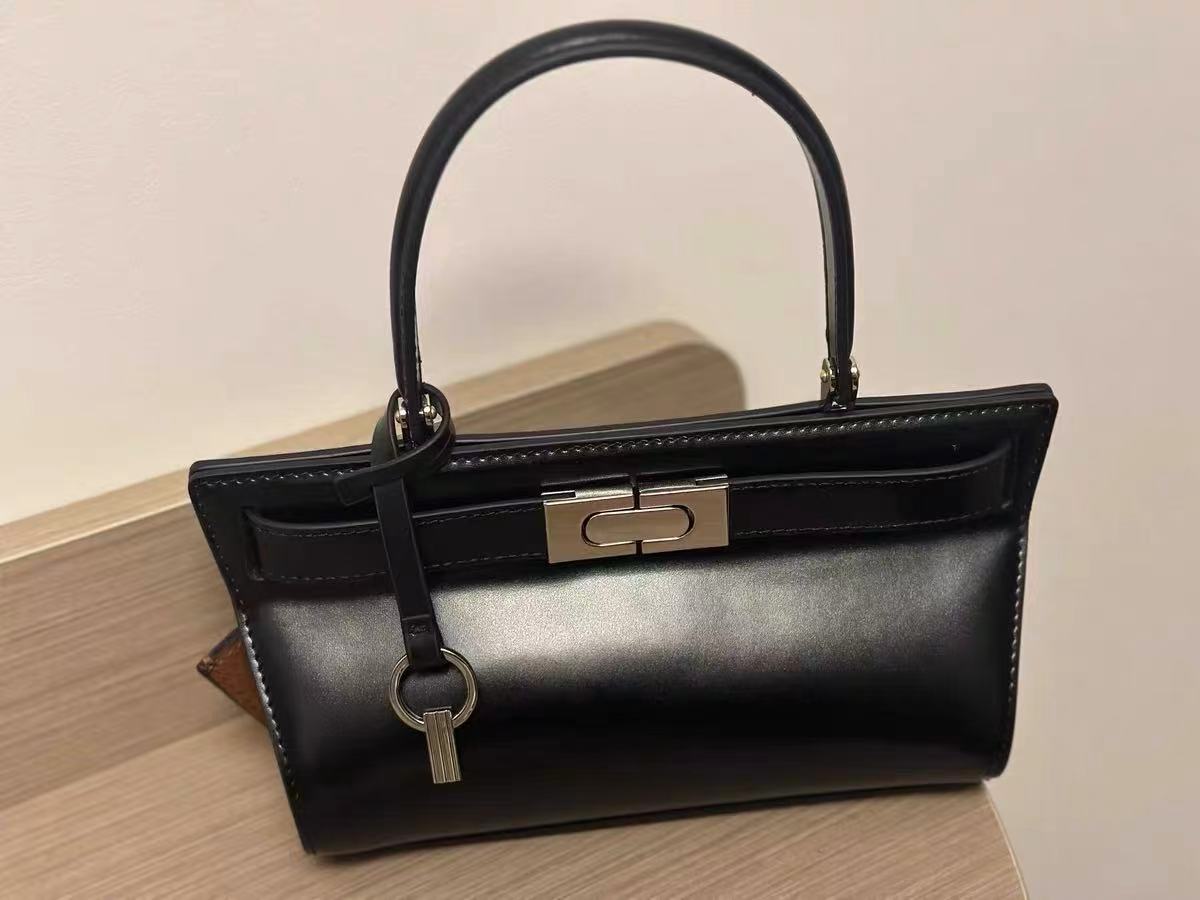 Sac à main en cuir véritable Minimalist Lock Crossbody Shoulder Handbag photo review