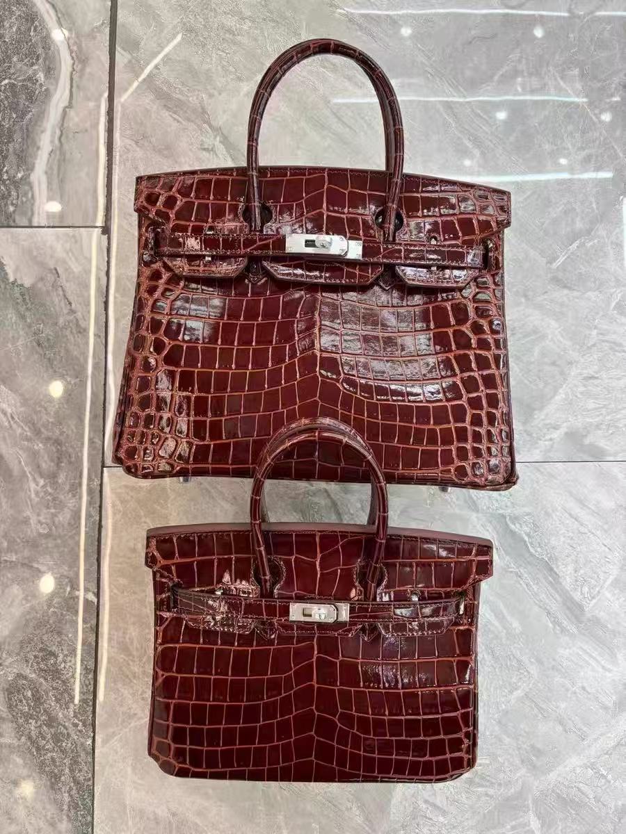 Sac à main en cuir fendu de crocodile pour femmes, avec serrure en argent photo review