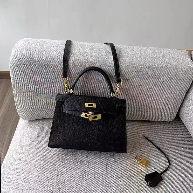 Women's Vintage Ostrich Embossed Full-Grain Leather Handbag In Gold Hardware photo review