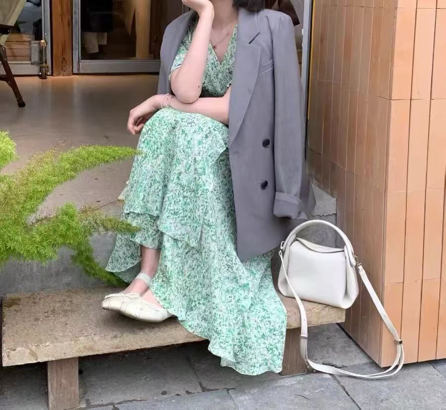 Kleine Umhängetaschen für Frauen mit Schulterriemen und Top-Handle photo review