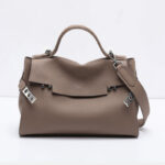 Sac à bandoulière minimaliste en cuir de grain supérieur pour femmes
