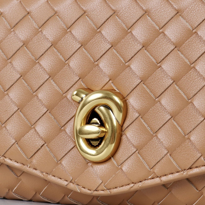 Minimalistische gewebte Damen Clutch Tasche mit geteiltem Ledergriff
