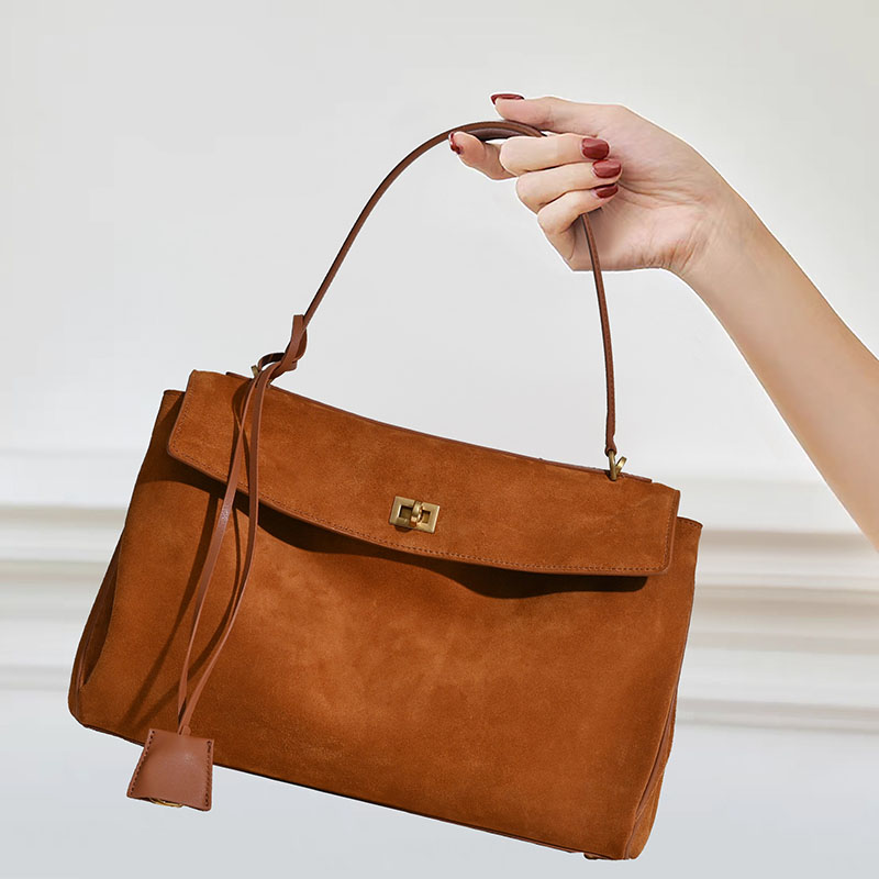 Damen Akkordeon-Tasche aus weichem Wildleder mit Cabrio-Riemen
