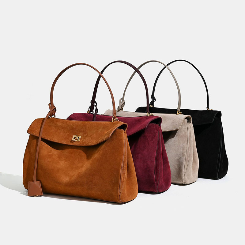 Damen Akkordeon-Tasche aus weichem Wildleder mit Cabrio-Riemen