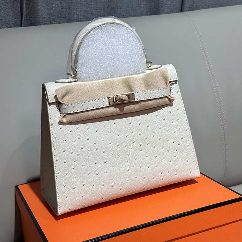 Women's Vintage Ostrich Embossed Full-Grain Leather Handbag In Gold Hardware