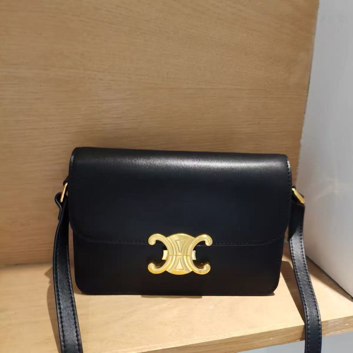 Sacs croisés en cuir de vache pour femmes avec quincaillerie dorée photo review