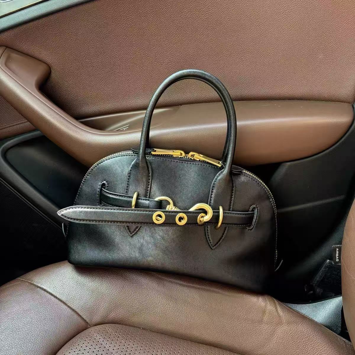 Women's Vintage Genuine Leather Shell-Shaped Top Handle Bag photo review
