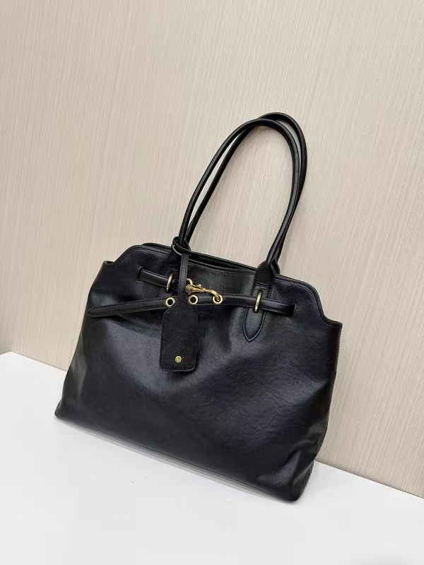 Women's Vintage Genuine Leather Drawstring Lock Shell Crossbody Strap Tote Bag photo review