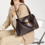 Women's Coffee Vintage Leather Shoulder Crossbody Bag In Gold Hardware
