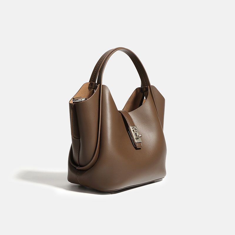 Minimalistische Damen Bucket Bag aus geteiltem Leder mit silberner Hardware