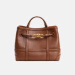 Minimalistische Damen Crossbody Umhängetasche aus geteiltem Leder mit goldener Bow-Knot Hardware