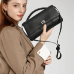 Sac à main minime pour femmes en cuir de grain supérieur avec fermoir à verrou