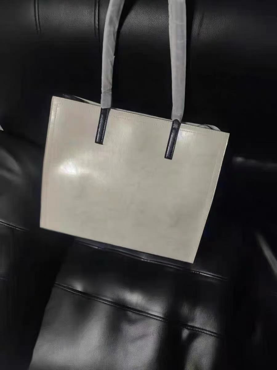 Fourre-tout minimaliste en cuir véritable pour femmes photo review