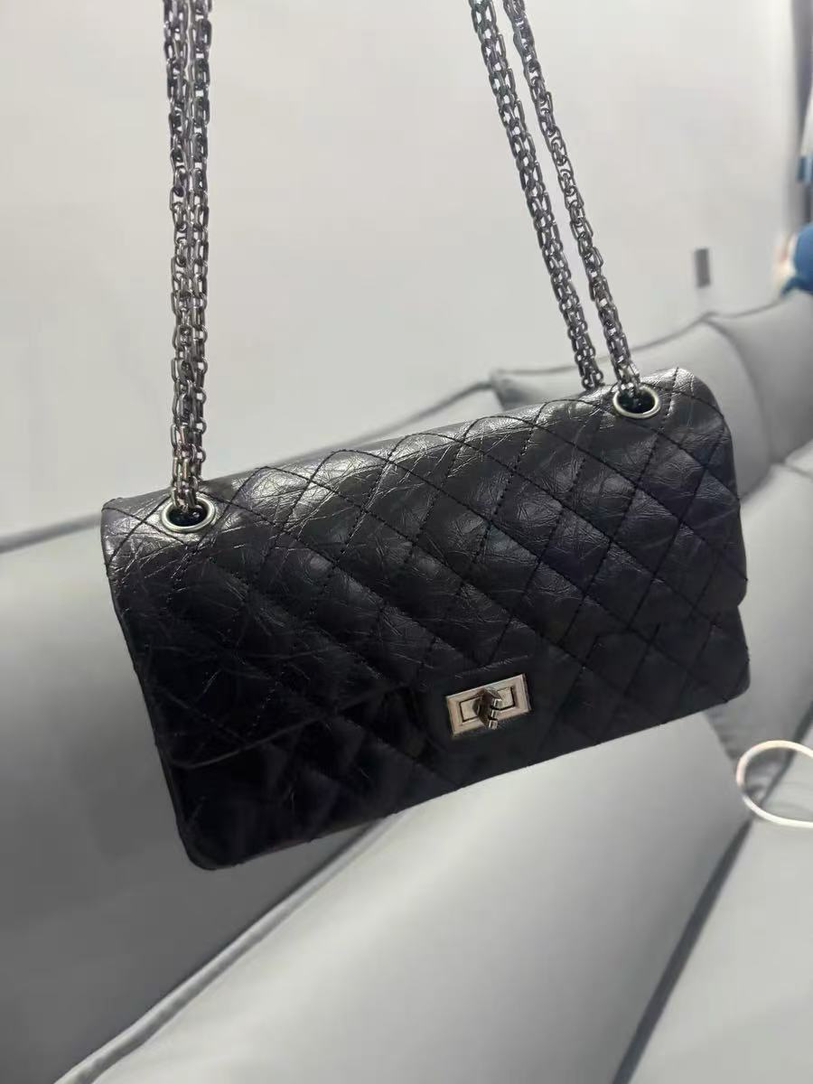 Women's Quilted Leather Flap Lock Clasp Crossbody Shoulder Chain Bags In Black photo review