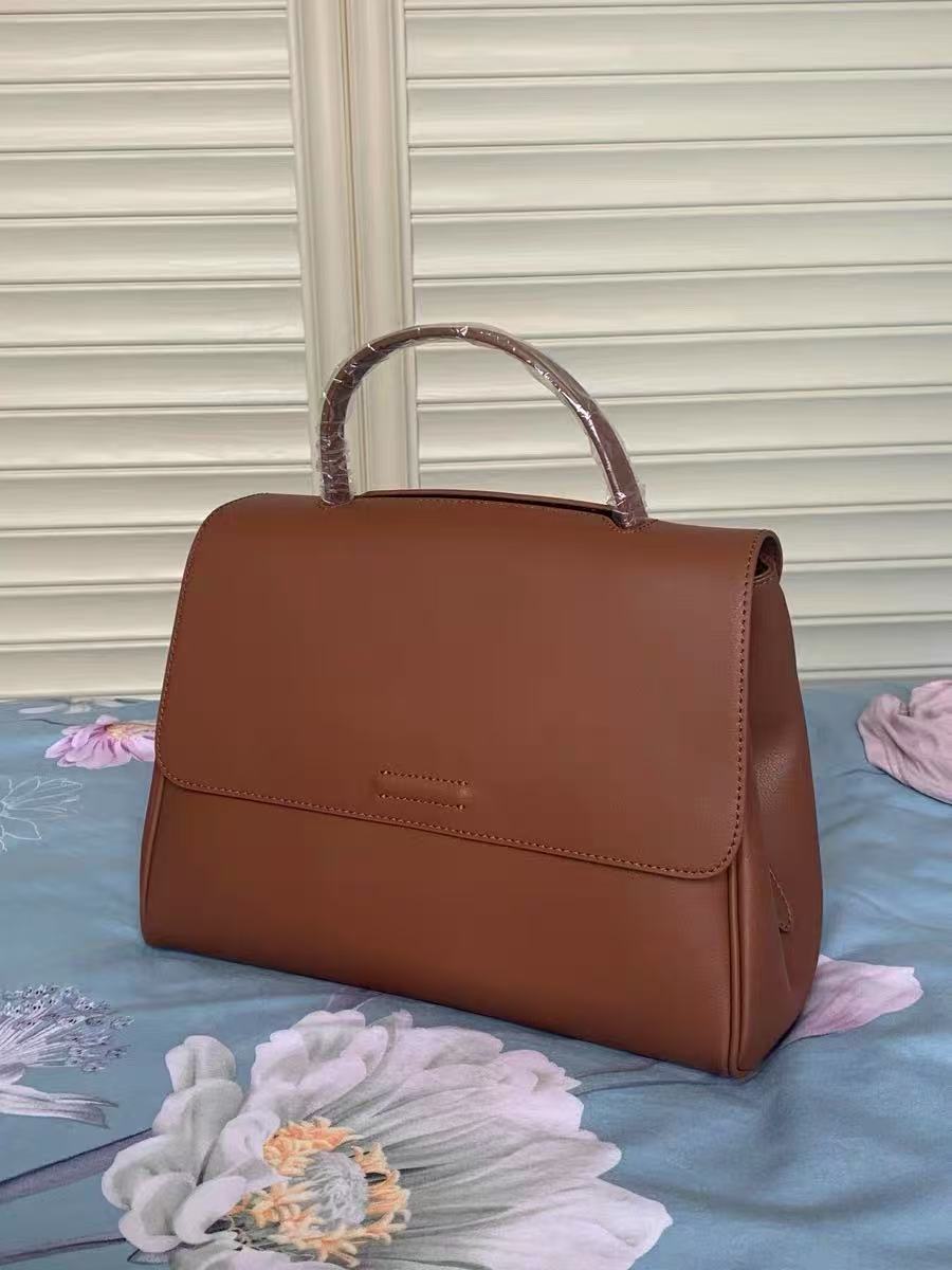Women's Vintage Genuine Leather Magnetic Flap Top Handle Bag photo review