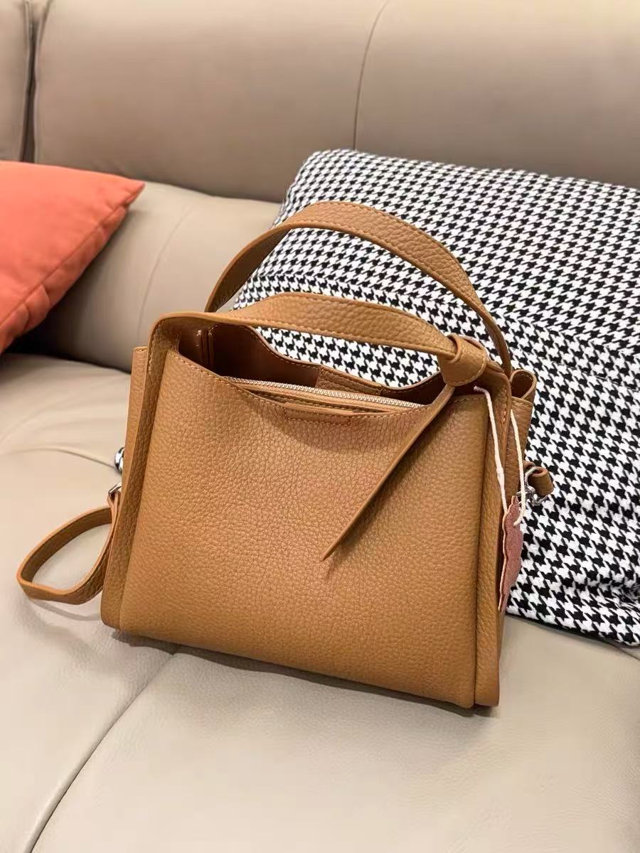 Women's Vintage Top-Grain Leather Bucket Handbag photo review