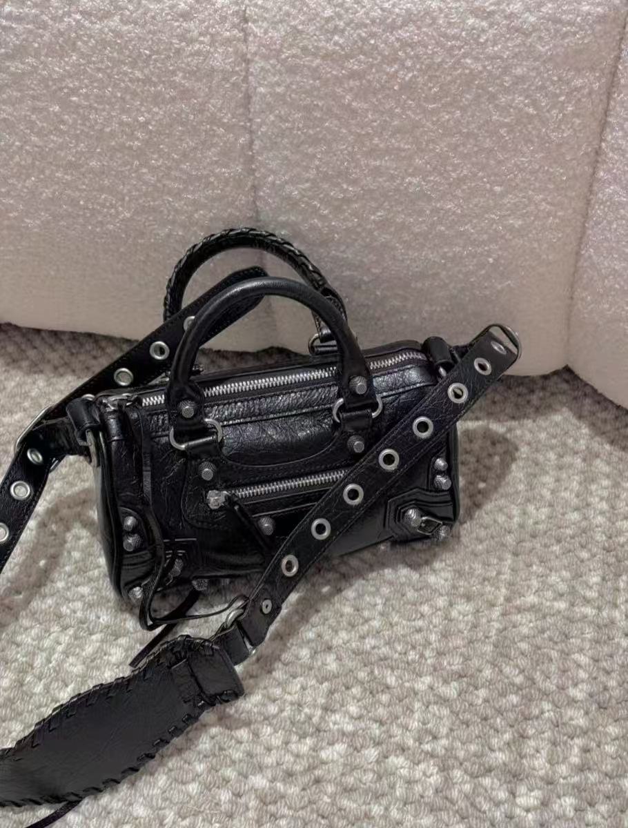 Women's Genuine Leather Studded Zipper Top Handle Bag photo review
