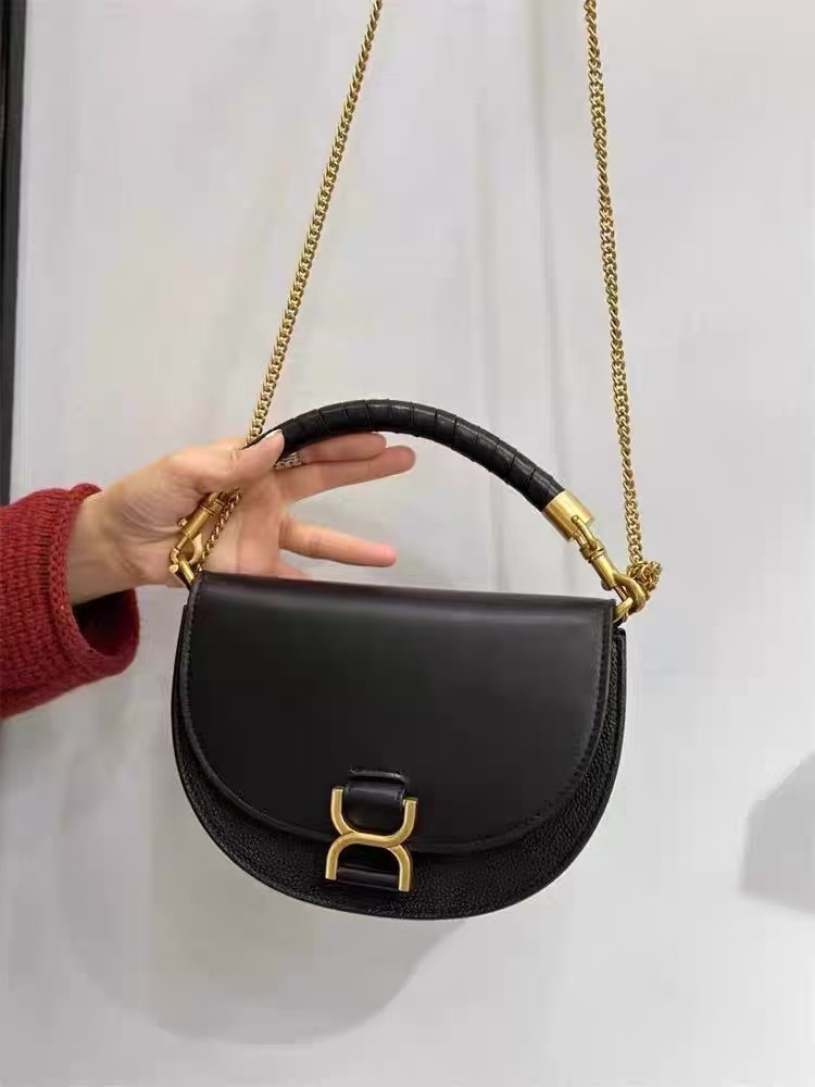 Damen Echtes Leder Kettenriemen Sattel Handtasche In Gold Hardware photo review