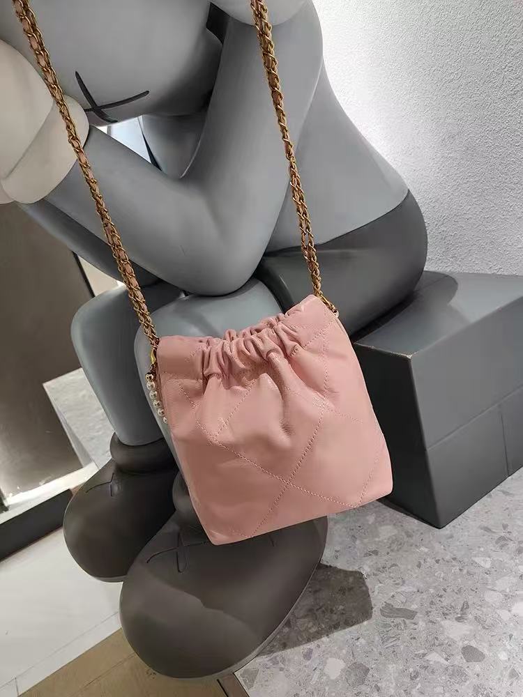 Women's Small Quilted Leather Hobo Basket Bags photo review