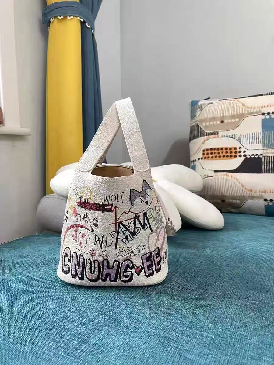 Damen Weiß Graffiti Print Kleine Eimer Handtaschen mit Beutel photo review
