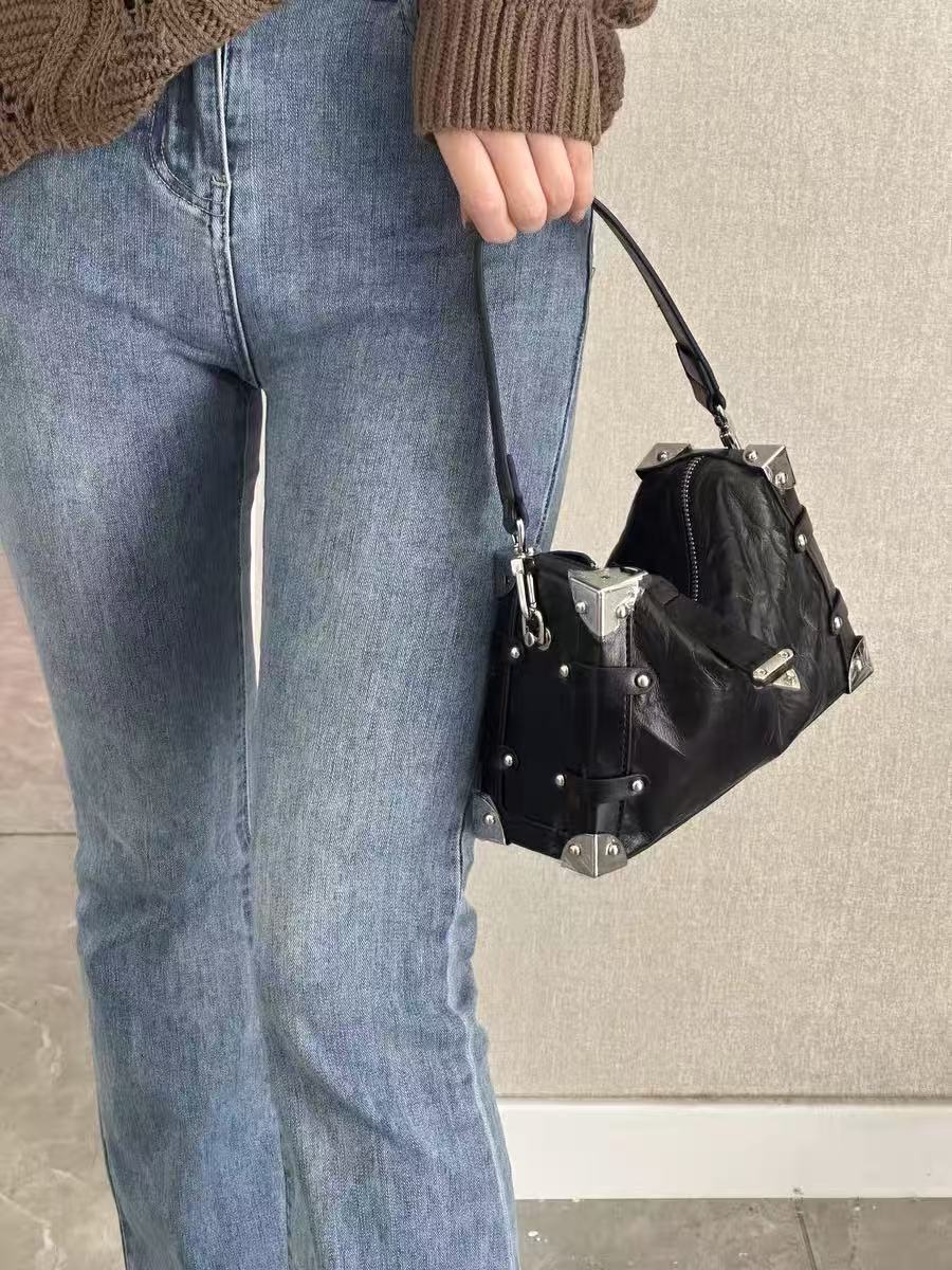 Sac à bandoulière en cuir véritable Vintage Lock Buckle Crossbody Box pour femmes photo review