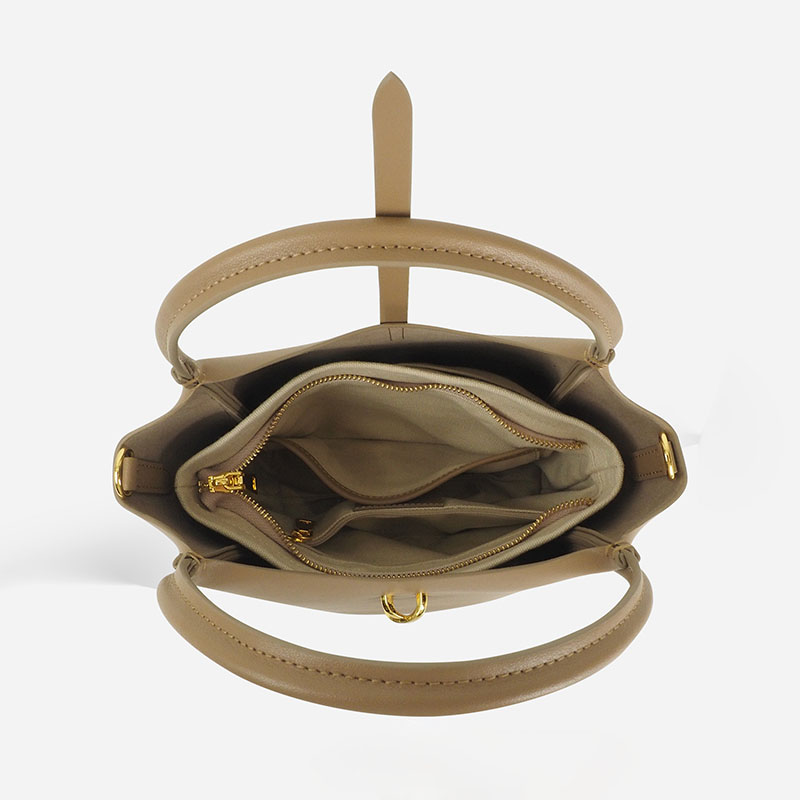 Sac à main à pochette pour femmes en métal doré