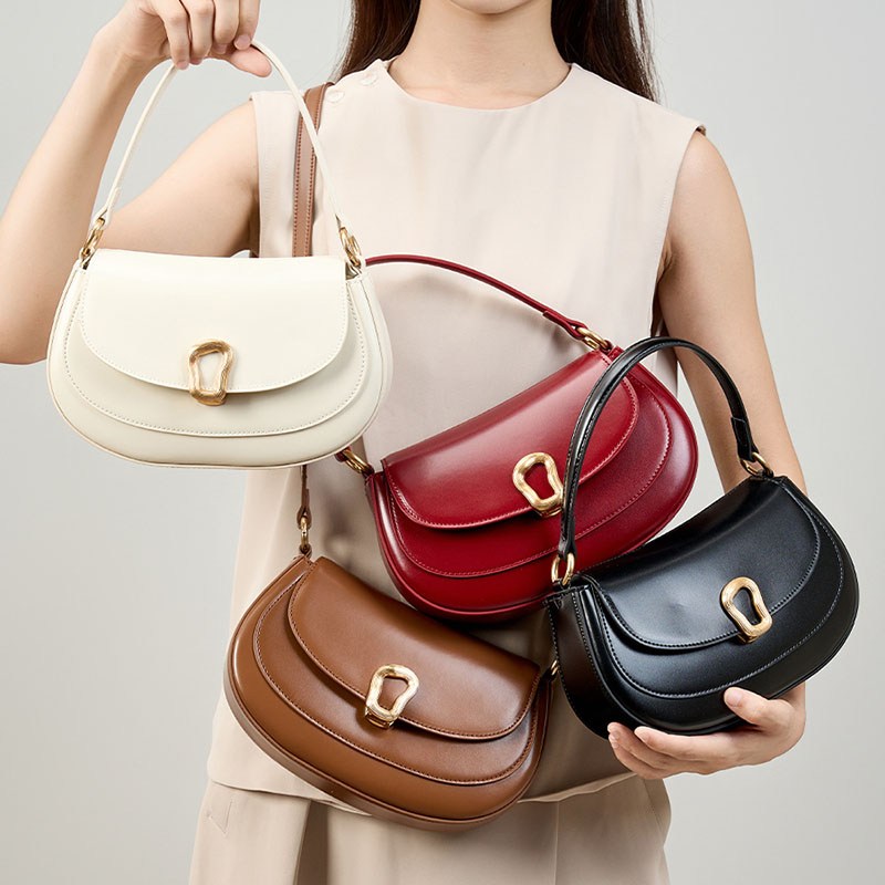 Women's Minimalist Genuine Leather Saddle Handbag In Gold Hardware