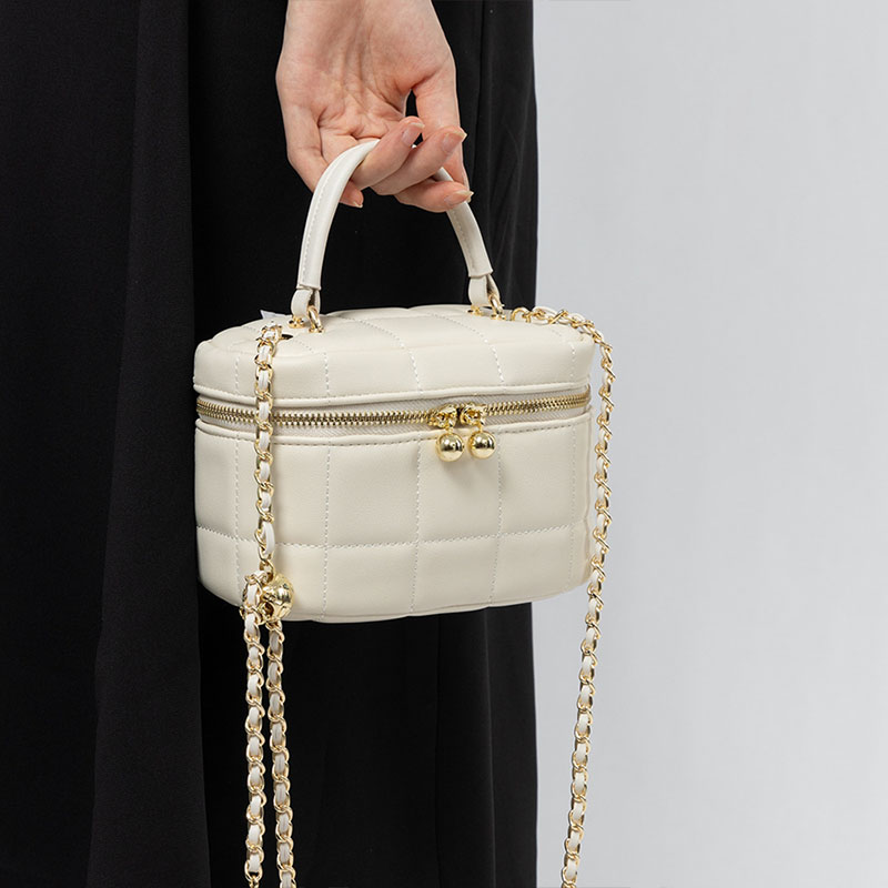 Women's Minimalist Quilted Leather Box Crossbody Chain Top Handle Bag