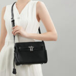 Women's Minimalist Top-Grain Leather Crossbody Bag In Silver Hardware