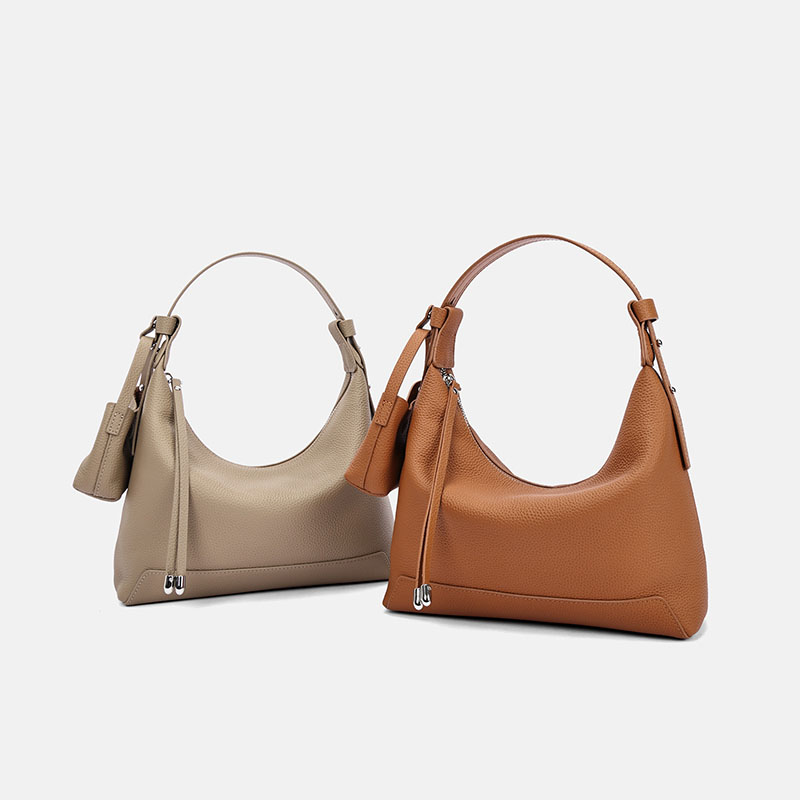 Minimalistische Damen Umhängetasche aus feinstem Leder mit Reißverschluss