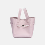 Damen Bucket Bag aus feinstem Leder mit silberner Hardware