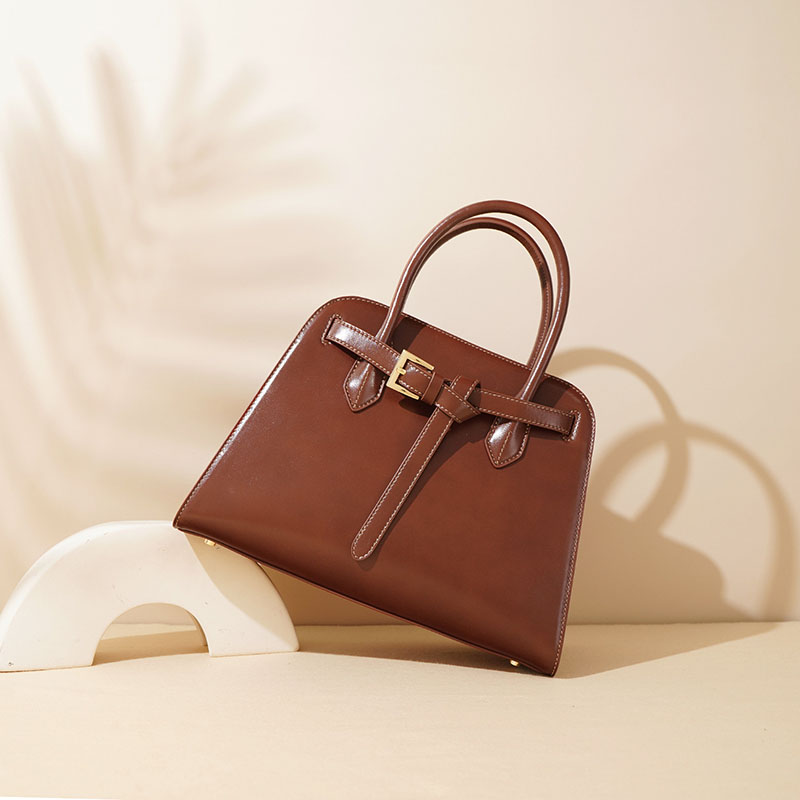 Women's Vintage Top-Grain Leather Drawstring Handbag