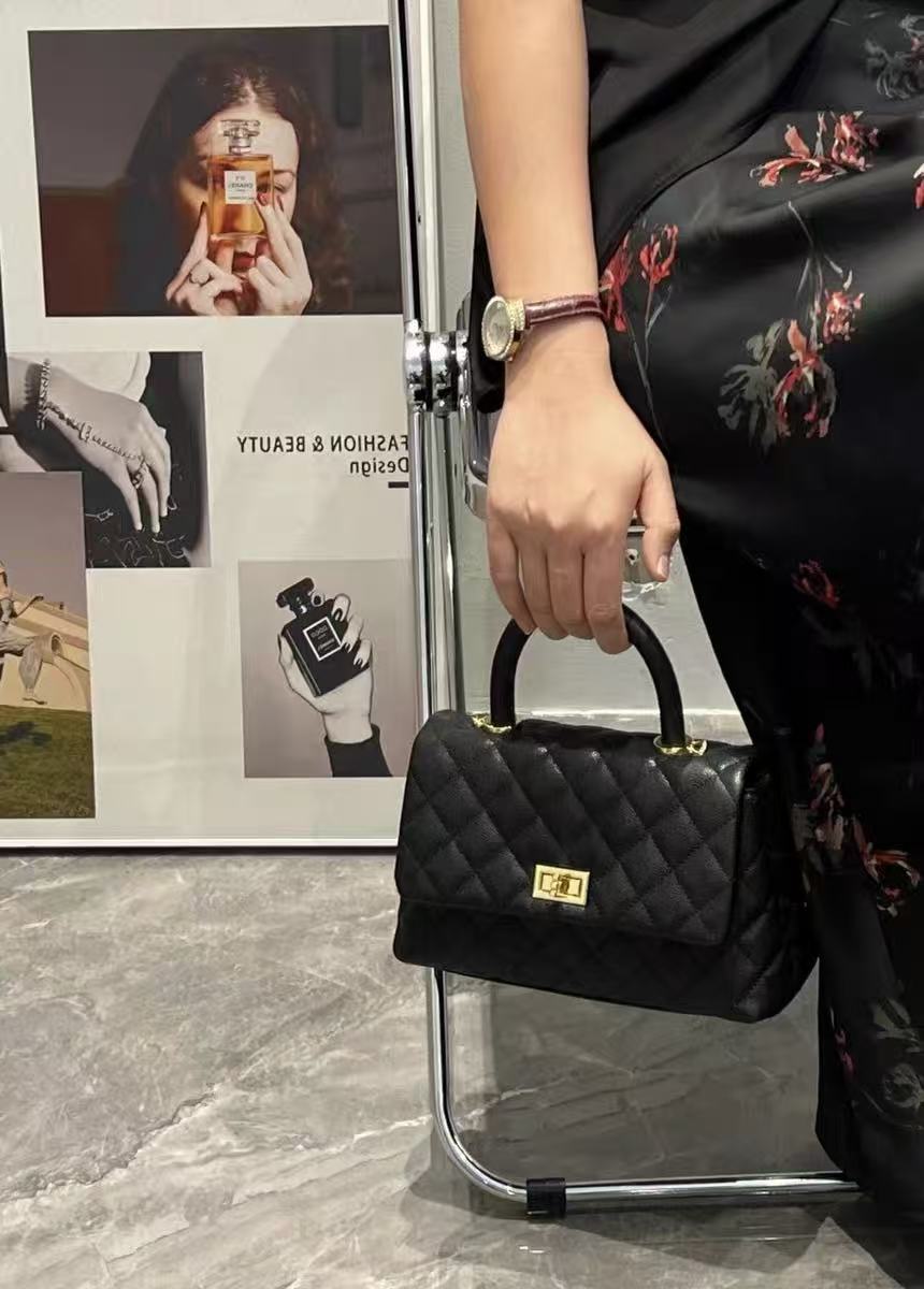 Women's Black Caviar Textured Lambskin Quilted Crossbody Chain Top Handle Bag photo review